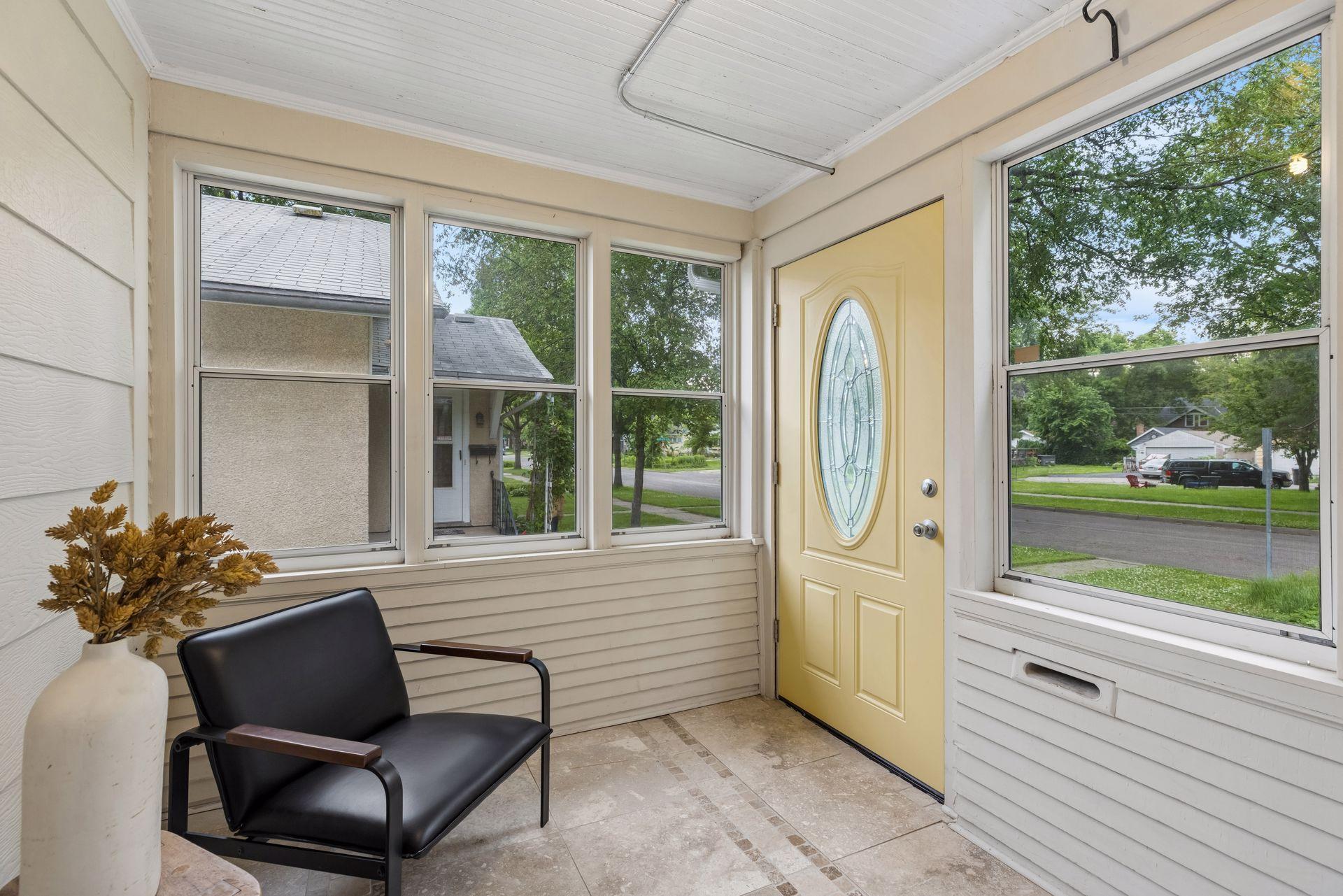 1459 Pascal Street St. Paul, MN 55108 - Photo 7 of 73
