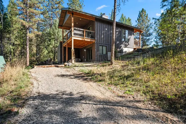 $625,000 | 24 Rainbow Ridge Road, Garden Valley, ID 83622
