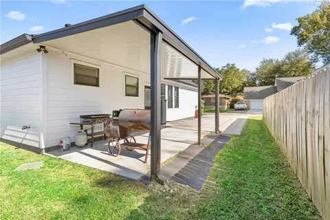 $295,000 | 525 Marino Drive, Norco, LA 70079