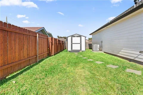 $295,000 | 525 Marino Drive, Norco, LA 70079