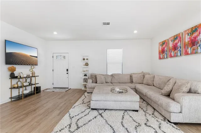 $295,000 | 525 Marino Drive, Norco, LA 70079