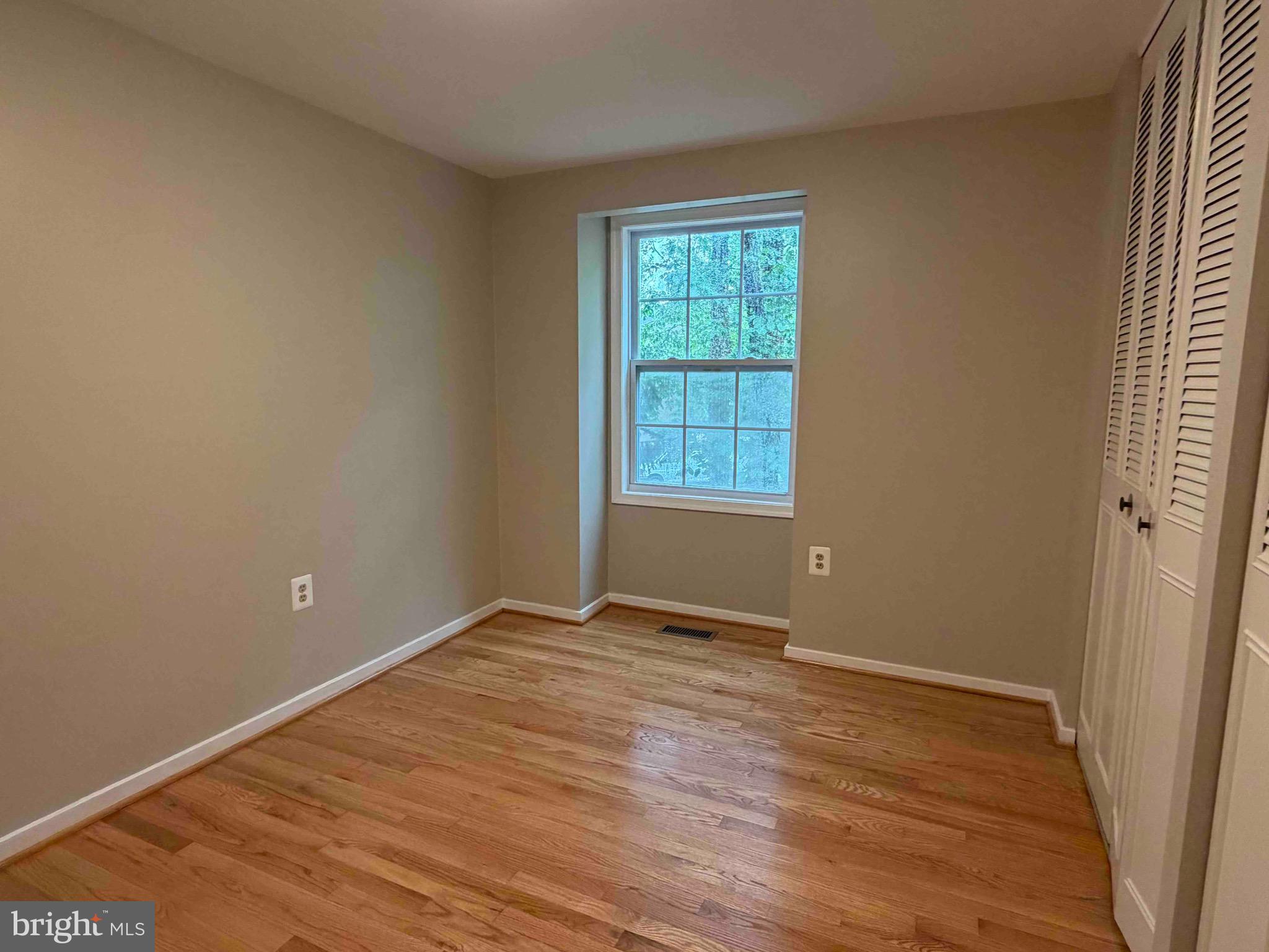 2283 Dosinia Court Reston, VA 20191 - Photo 22 of 27 Bedroom 5