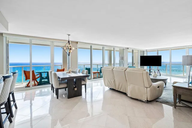 $2,895,000 | 2800 South Ocean Boulevard, Unit 22M, Boca Raton, FL 33432