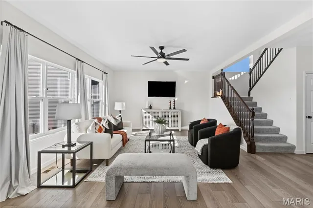 $489,900 | 217 Hidden Bluffs Drive, Lake St. Louis, MO 63367