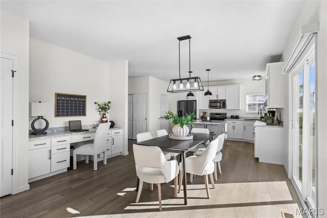 $489,900 | 217 Hidden Bluffs Drive, Lake St. Louis, MO 63367