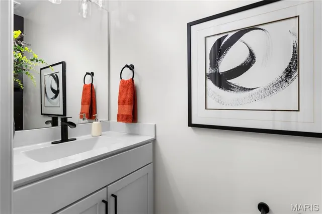 $489,900 | 217 Hidden Bluffs Drive, Lake St. Louis, MO 63367