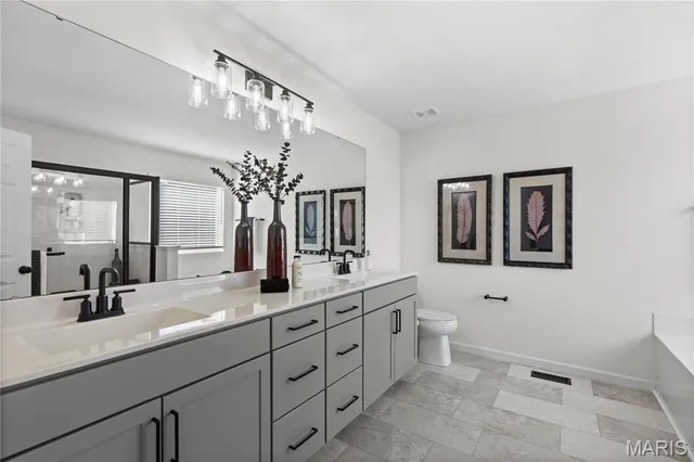 $489,900 | 217 Hidden Bluffs Drive, Lake St. Louis, MO 63367