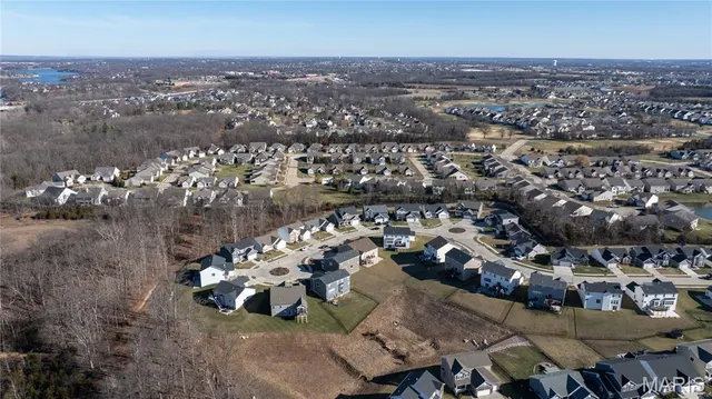 $489,900 | 217 Hidden Bluffs Drive, Lake St. Louis, MO 63367
