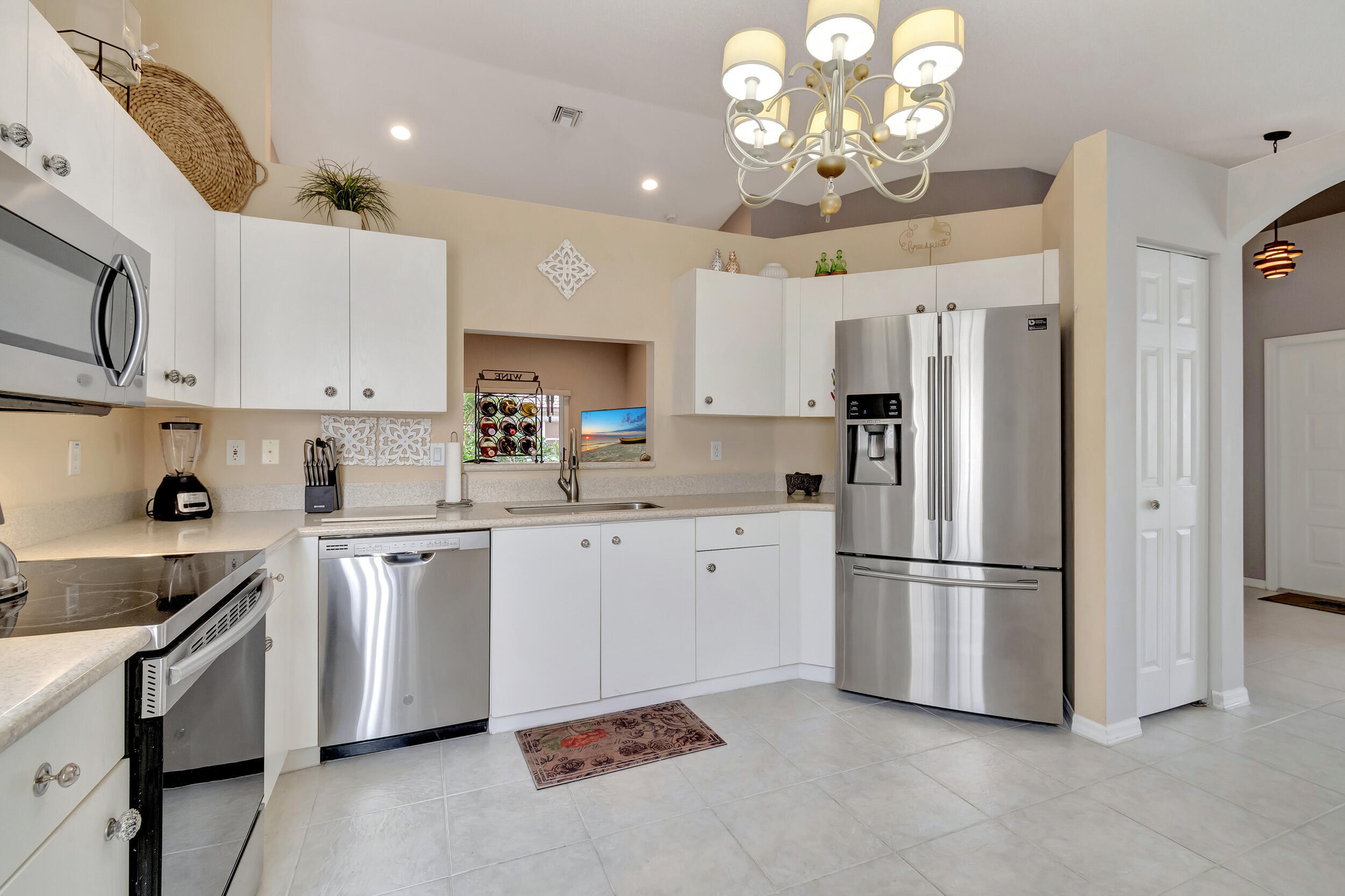 6129 Heliconia Road Delray Beach, FL 33484 - Photo 17 of 33 r18