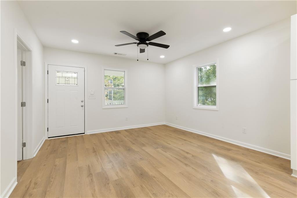1015 Sims Street Southwest Atlanta, GA 30310 - Photo 12 of 41