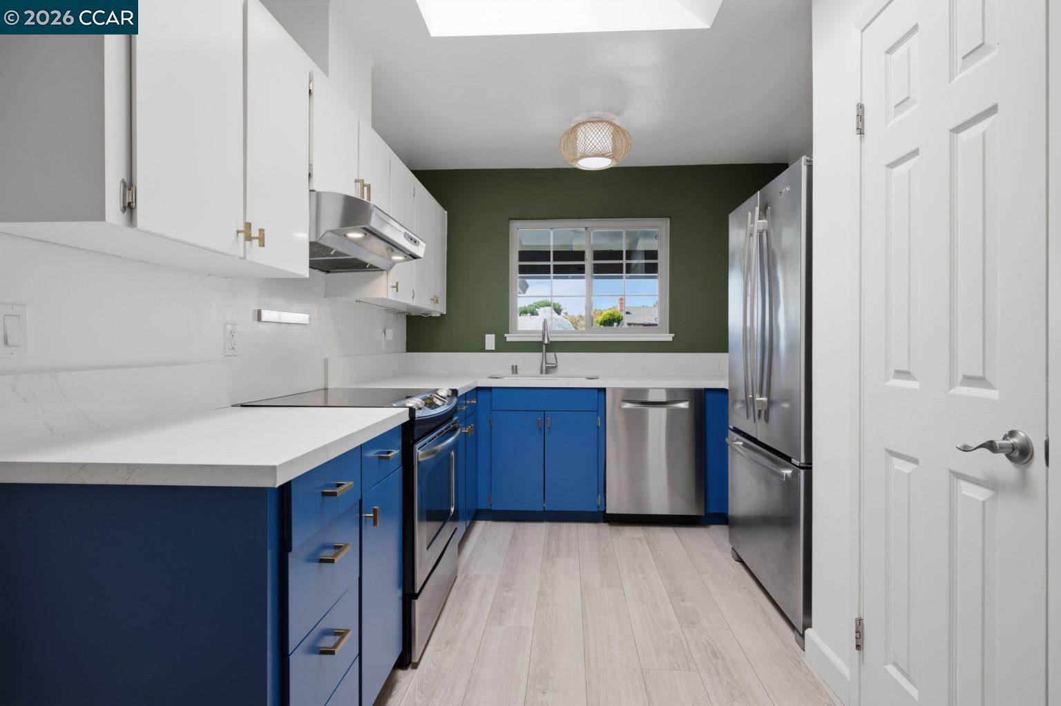 824 Coral Drive Rodeo, CA 94572 - Photo 8 of 41 Gallery Image 8