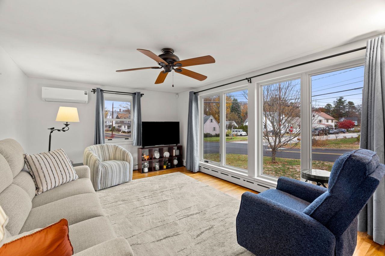 27 Fifield Street Nashua, NH 03060 - Photo 1 of 52 Gallery Image 1