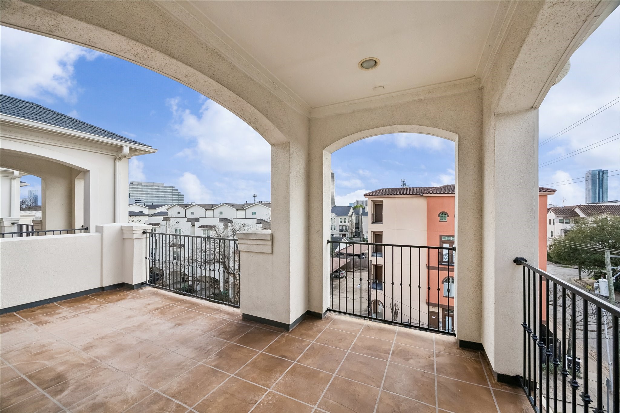 4016 Barnes Street Houston, TX 77007 - Photo 2 of 37 a view of a kitchen with a sink and an open kitchen