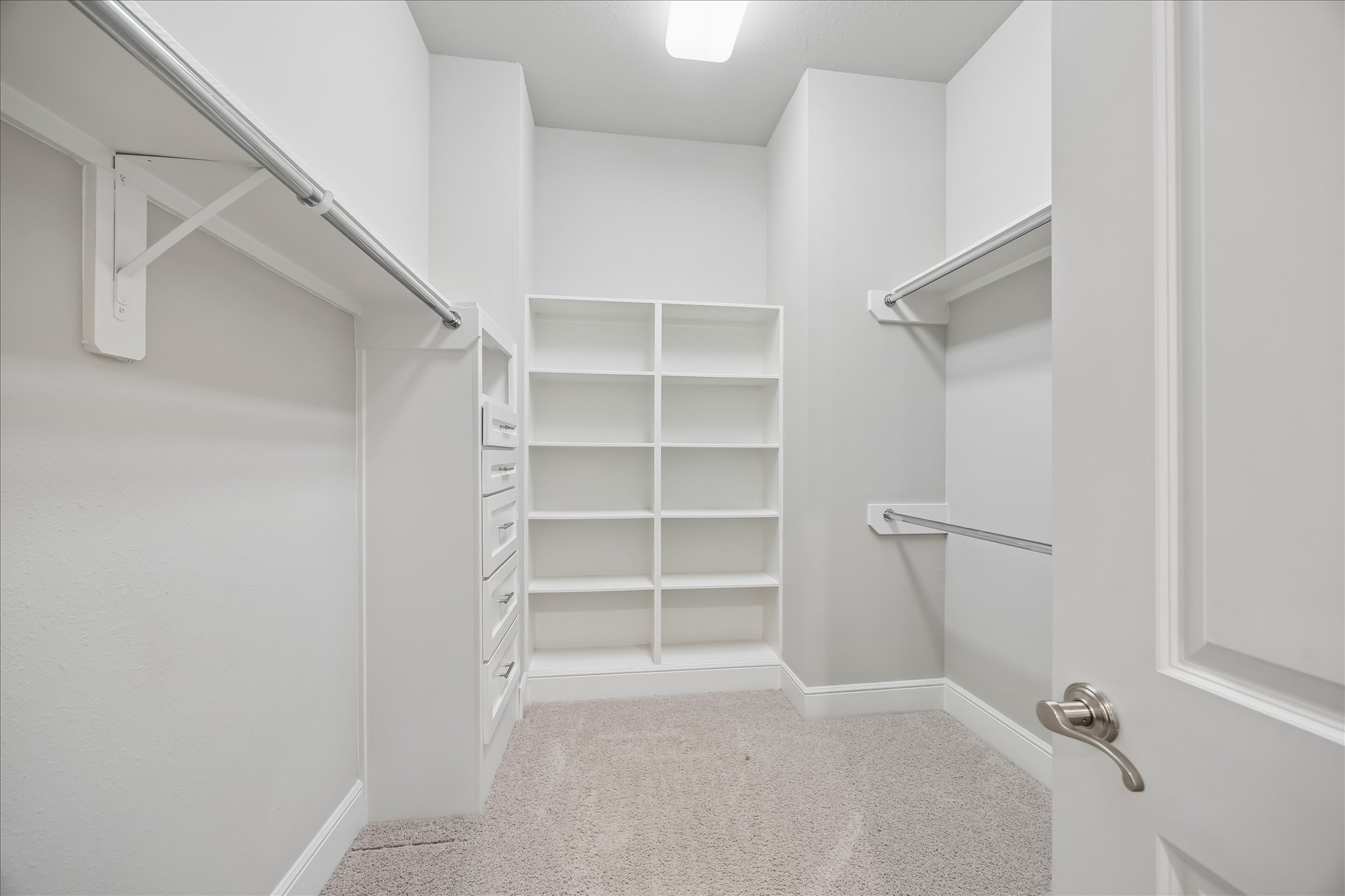 4016 Barnes Street Houston, TX 77007 - Photo 27 of 37 a view of an empty walk in closet