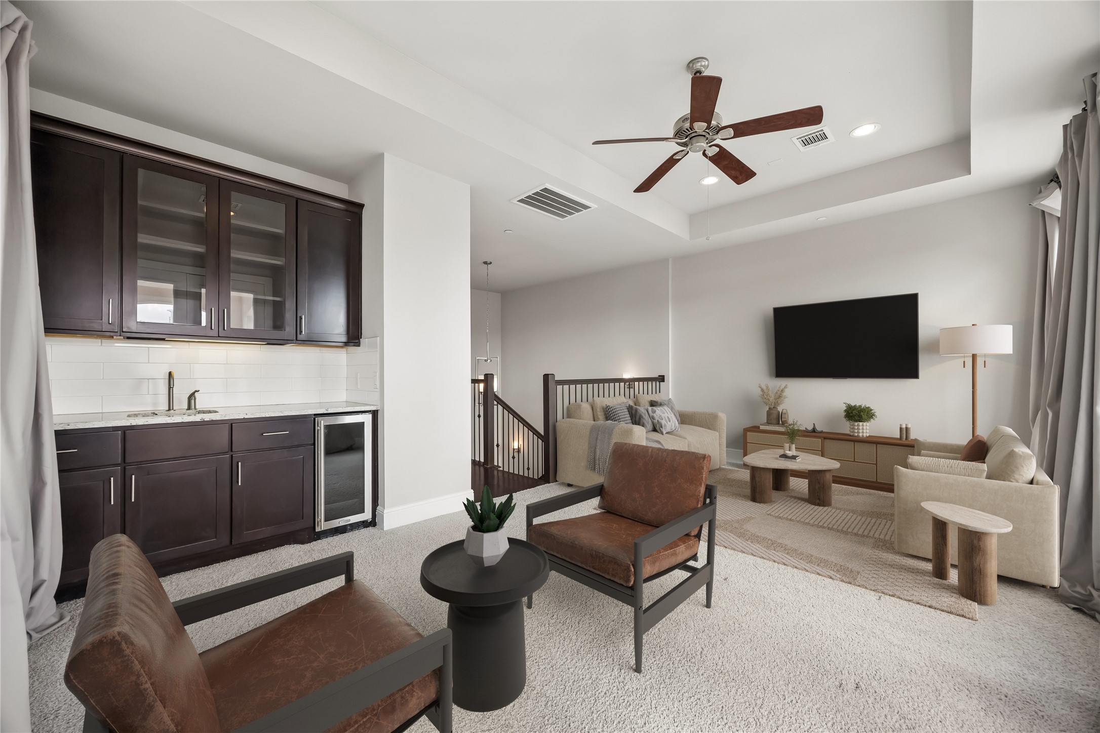 4016 Barnes Street Houston, TX 77007 - Photo 30 of 37 a living room with furniture