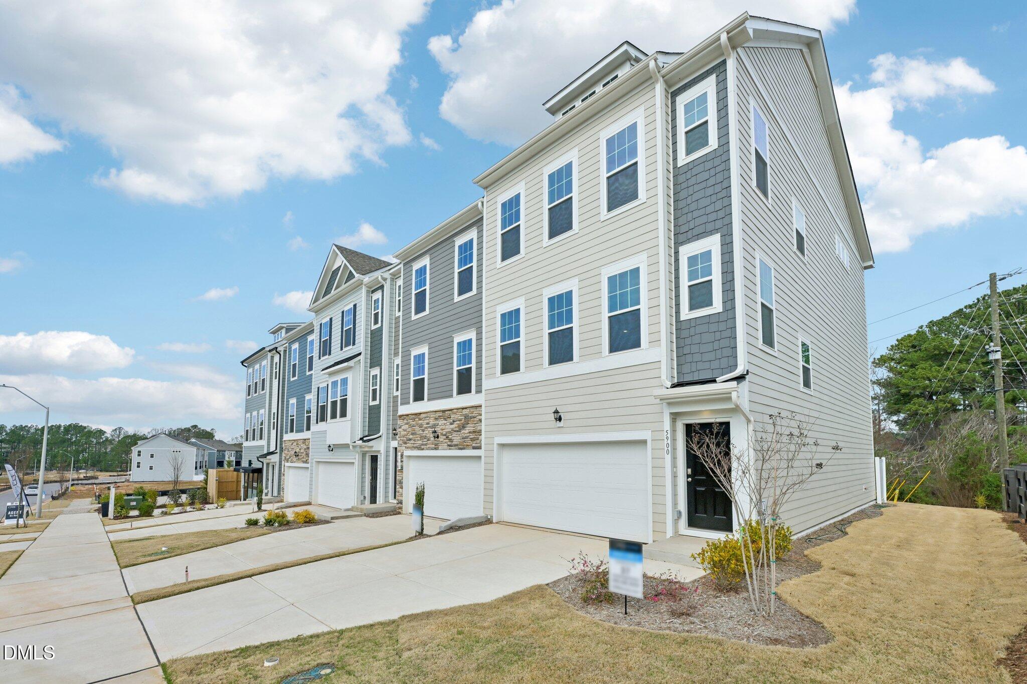 10923 Bayflower Way Raleigh, NC 27617 - Photo 2 of 38
