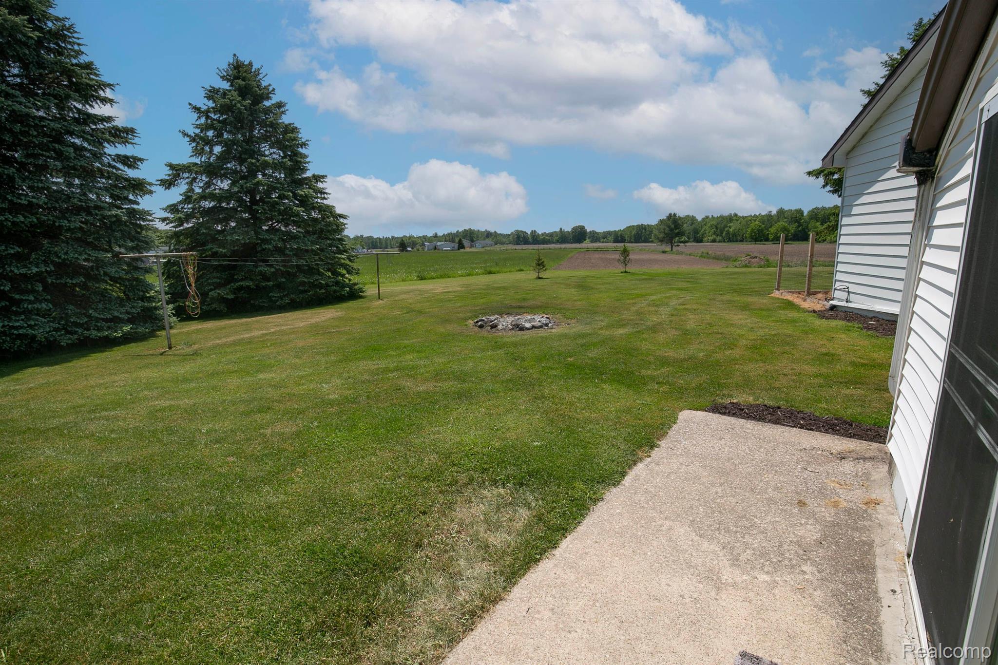 3960 Estey Road Rhodes, MI 48652 - Photo 7 of 71 Gallery Image 7