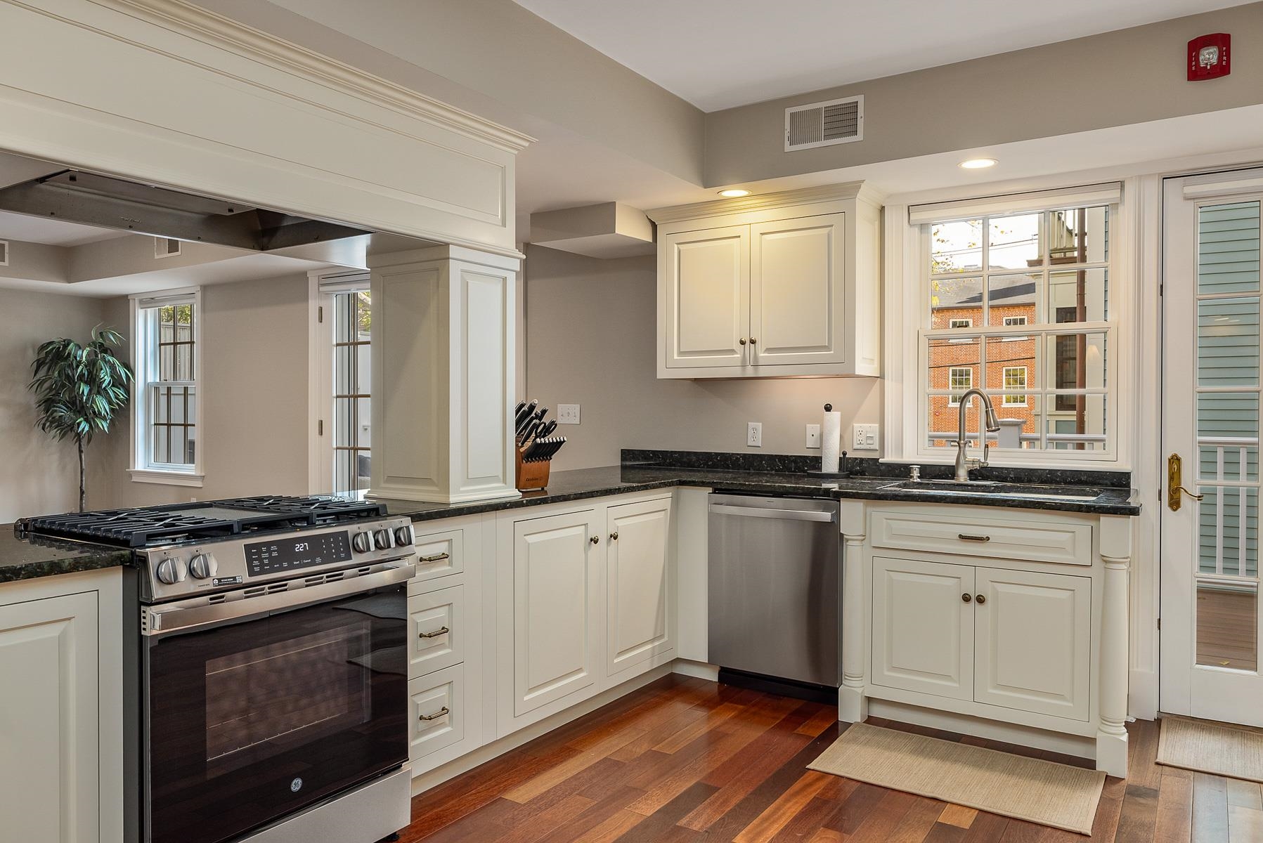 58 State Street Portsmouth, NH 03801 - Photo 47 of 60