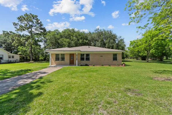 $279,900 | 5108 Farm To Market Road 1765, La Marque, TX 77568