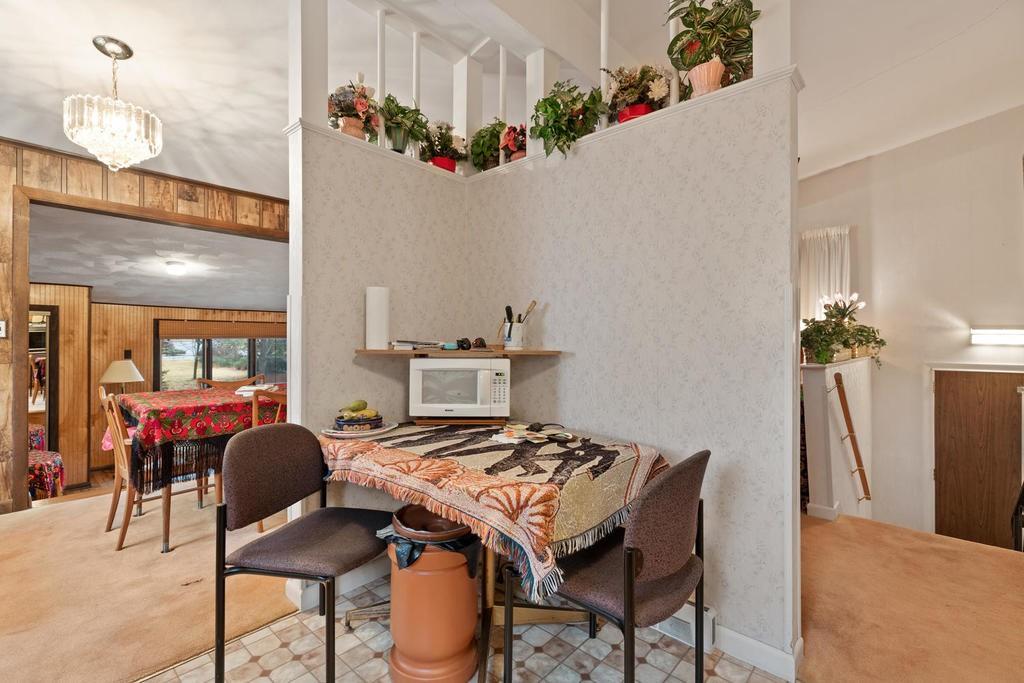 2 Bates Street Burlington, MA 01803 - Photo 18 of 30