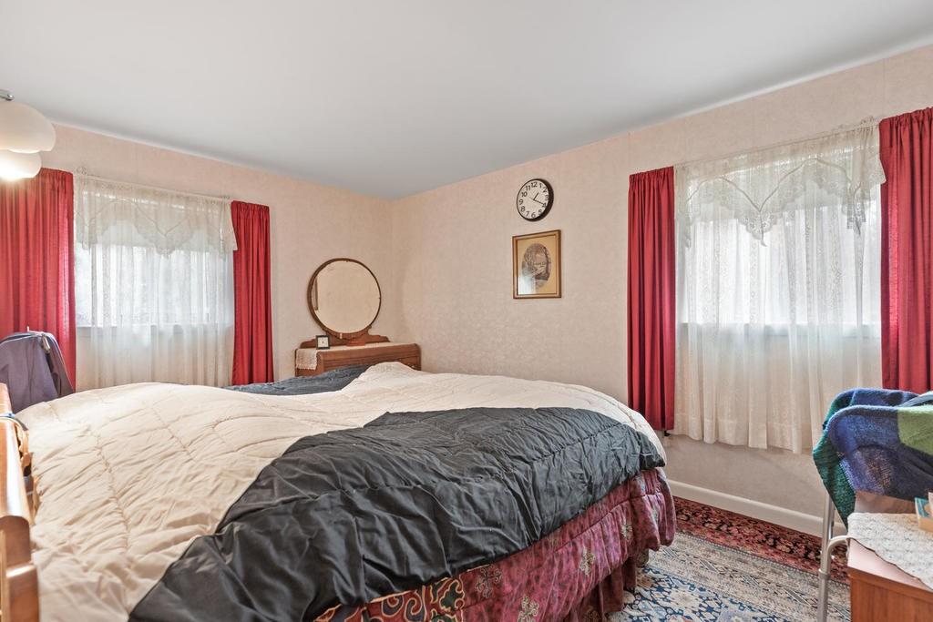 2 Bates Street Burlington, MA 01803 - Photo 20 of 30