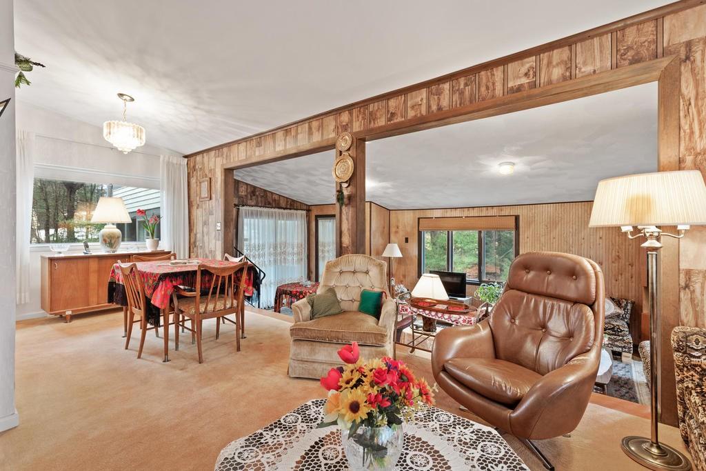 2 Bates Street Burlington, MA 01803 - Photo 8 of 30