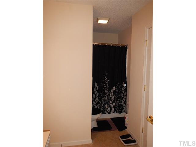 11320 Clubhaven Place, Unit 101 Raleigh, NC 27617 - Photo 4 of 11 Gallery Image 4