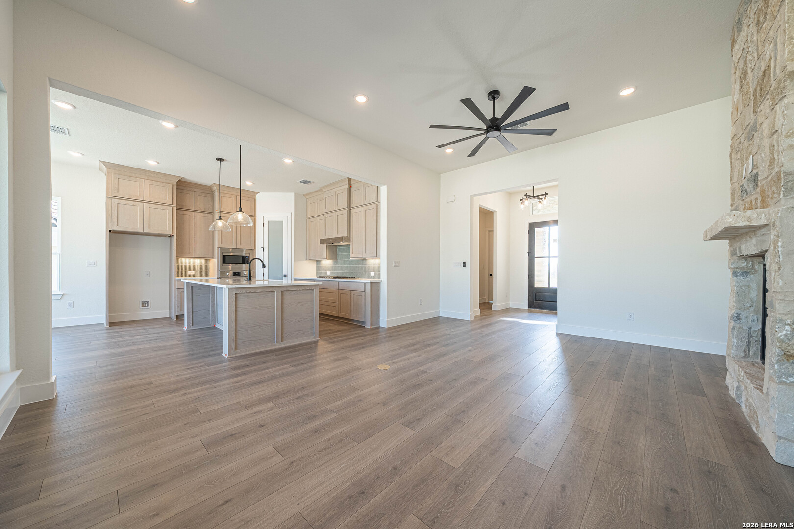 2044 Toscano Way Kerrville, TX 78028 - Photo 9 of 30 Gallery Image 9