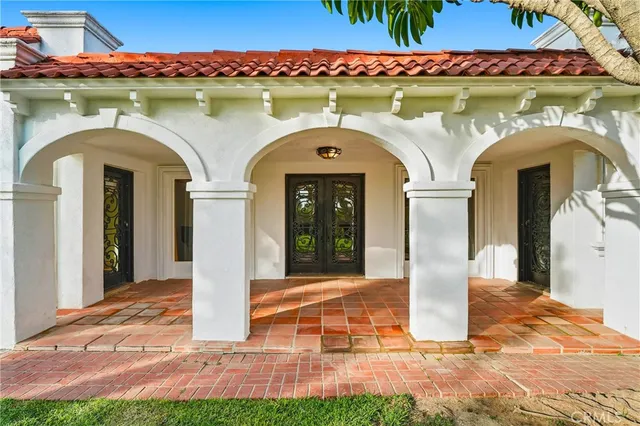 $1,800,000 | 1847 Descanso Drive, La Habra Heights, CA 90631