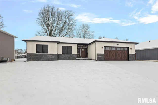 $500,000 | 47 Durbin Terrace, Chatham, IL 62629