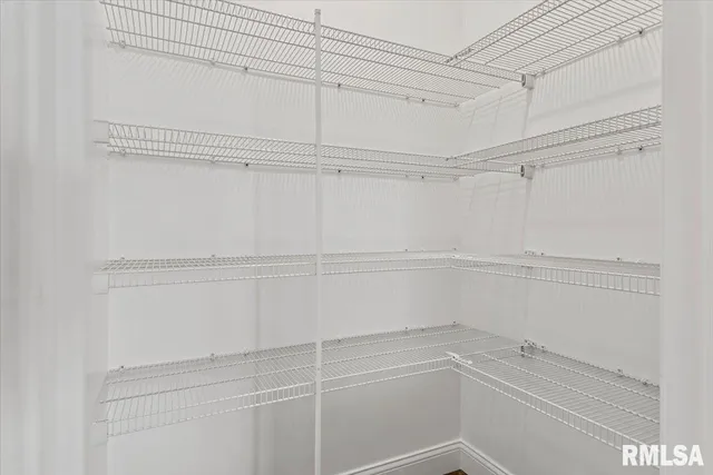 $500,000 | 47 Durbin Terrace, Chatham, IL 62629