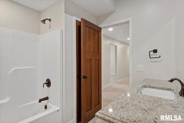 $500,000 | 47 Durbin Terrace, Chatham, IL 62629