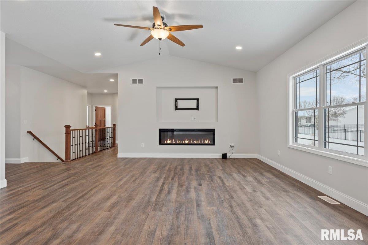 47 Durbin Terrace Chatham, IL 62629 - Photo 8 of 50