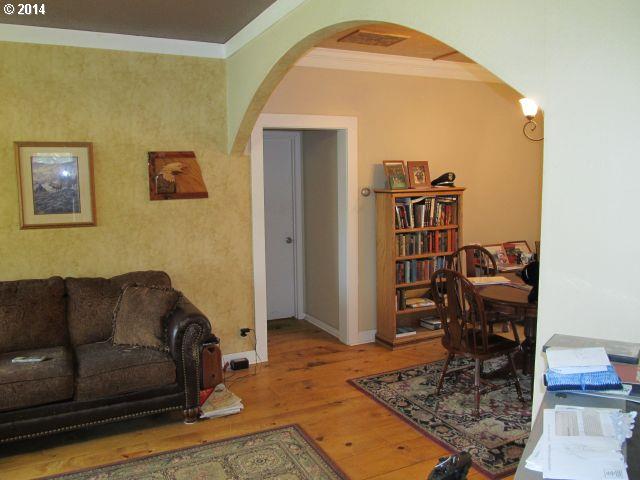 207 Mccoy Moro, OR 97039 - Photo 12 of 13 Gallery Image 12