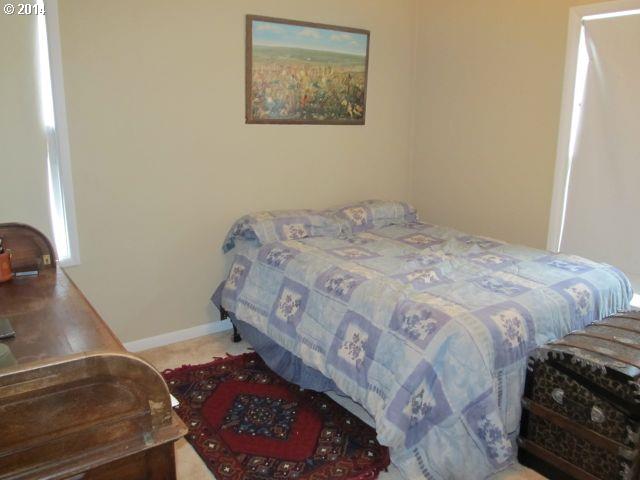 207 Mccoy Moro, OR 97039 - Photo 5 of 13 Gallery Image 5