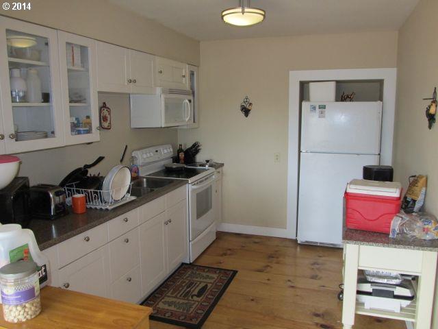 207 Mccoy Moro, OR 97039 - Photo 9 of 13 Gallery Image 9