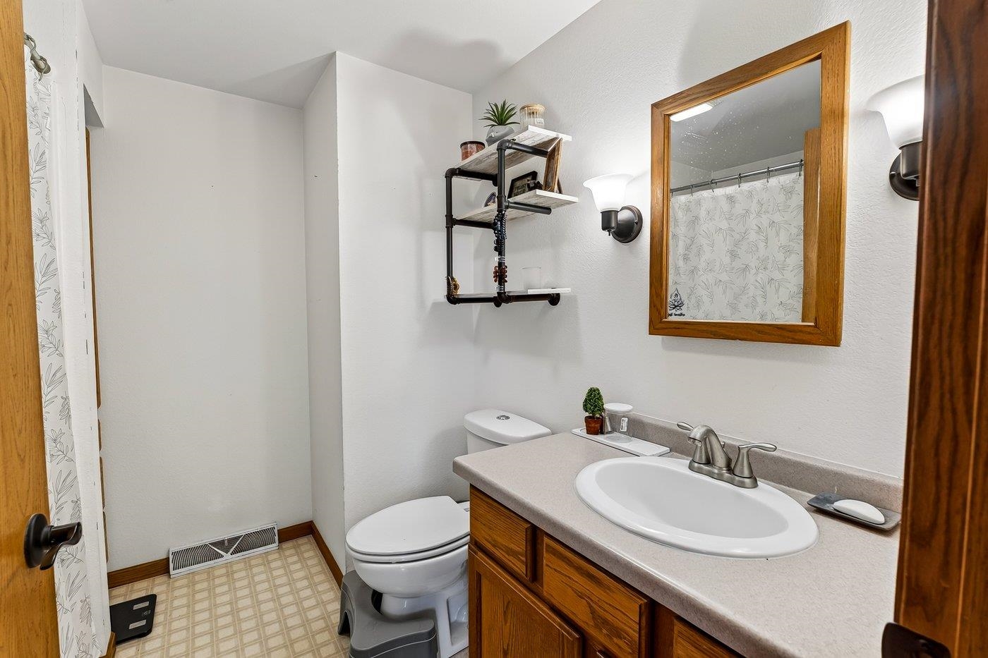 432 Kim Street Rio, WI 53960 - Photo 17 of 34 Gallery Image 17
