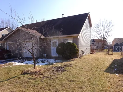 $199,900 | 1793 Goddard Lane, Hanover Park, IL 60133