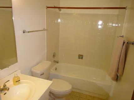 $199,900 | 1793 Goddard Lane, Hanover Park, IL 60133