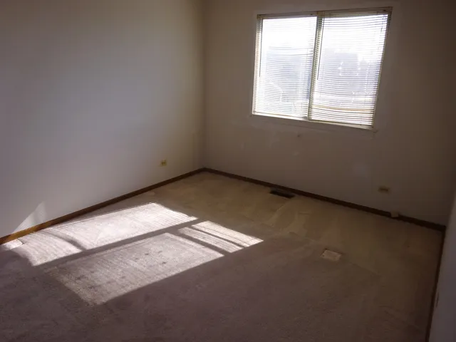 $199,900 | 1793 Goddard Lane, Hanover Park, IL 60133