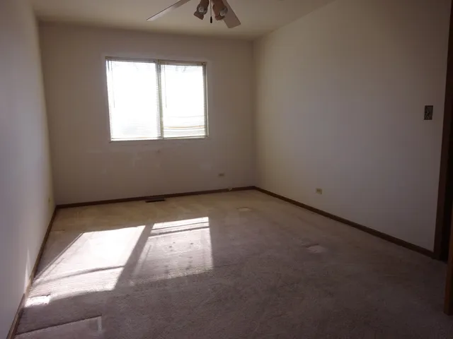 $199,900 | 1793 Goddard Lane, Hanover Park, IL 60133