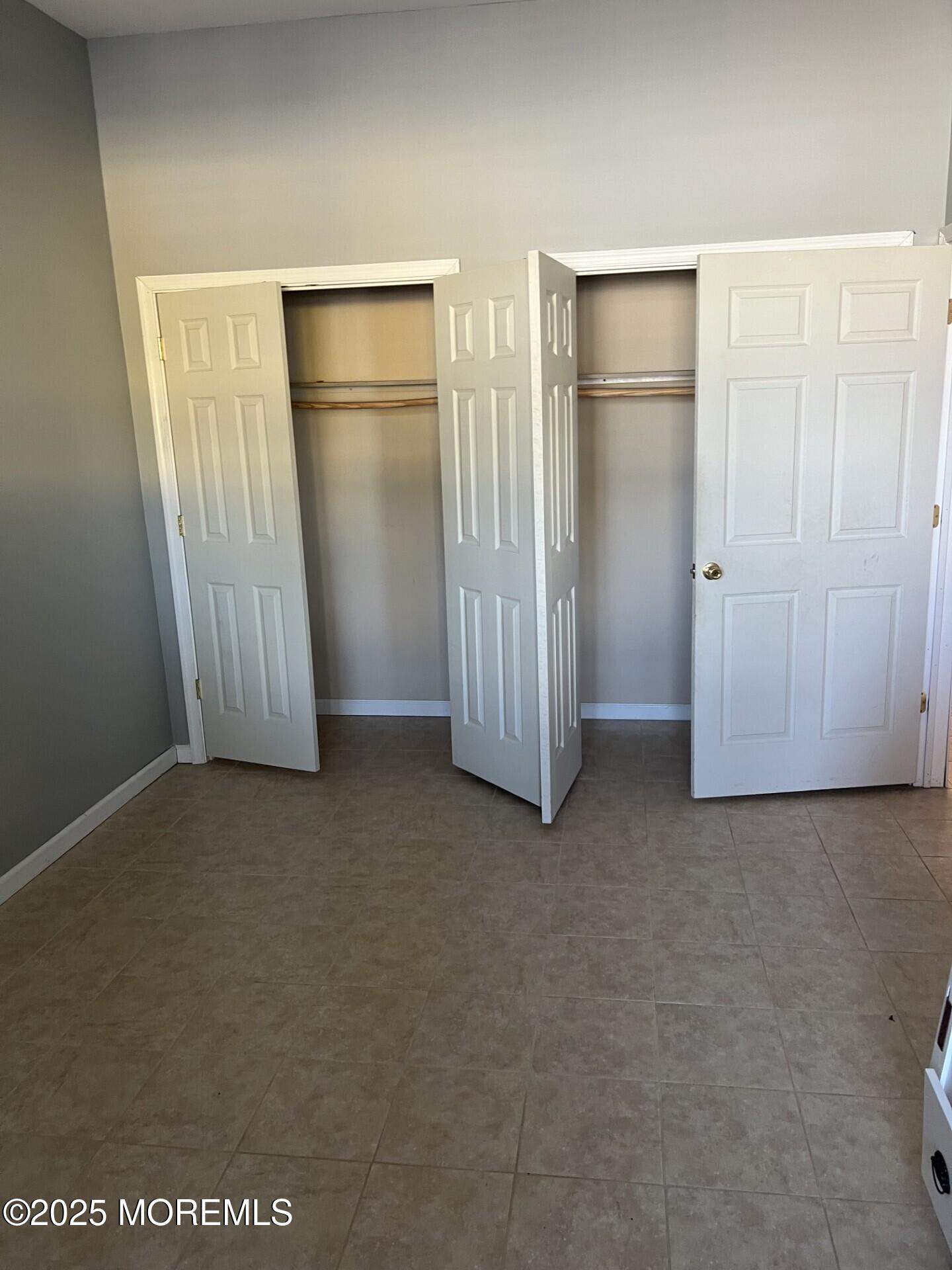 33 Vanderbilt Avenue, Unit 13 Leonardo, NJ 07737 - Photo 4 of 7 a view of an empty room