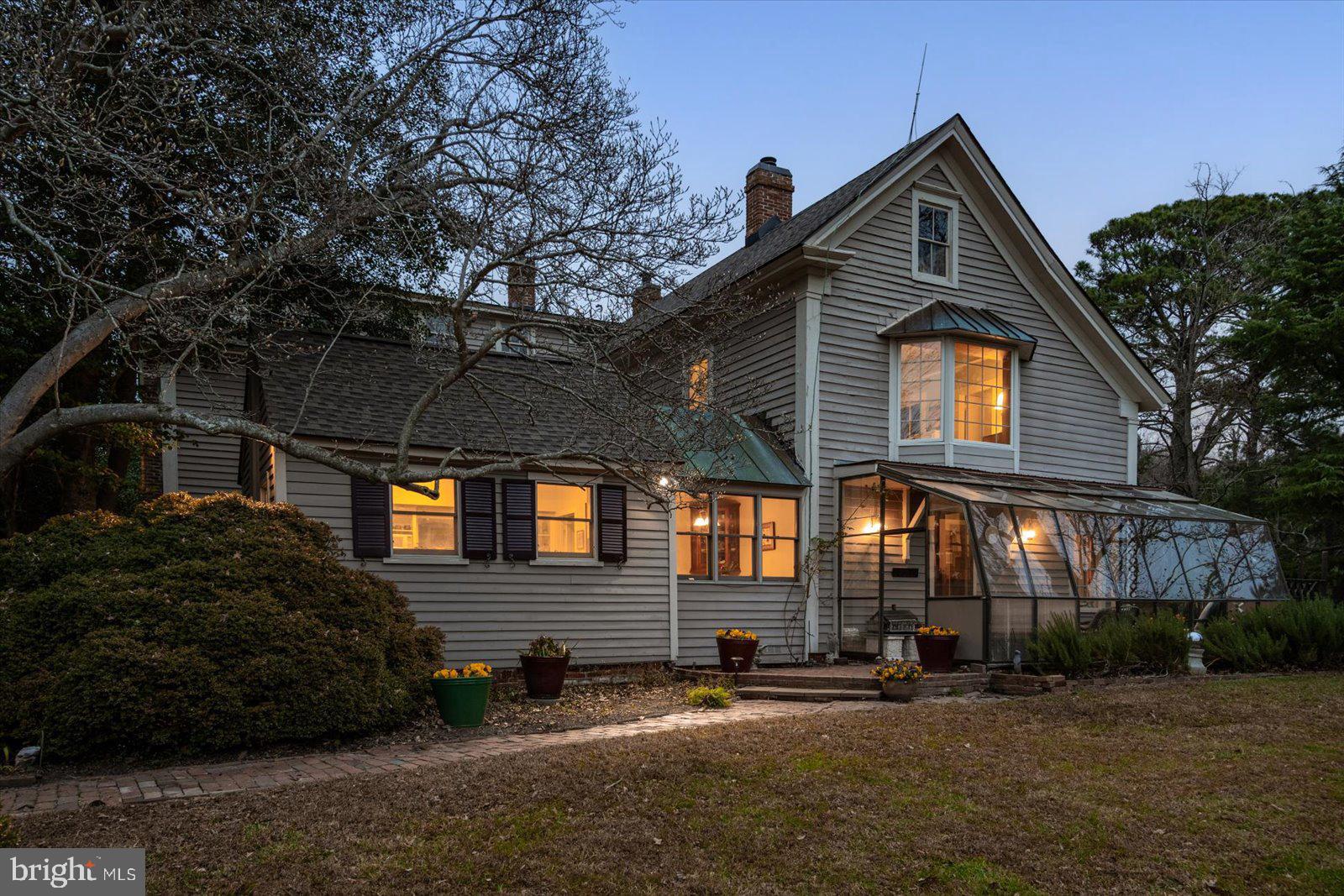 27947 Fairmount Road Westover, MD 21871 - Photo 25 of 122 a front view of a house with a yard