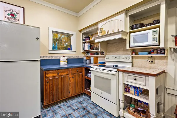 $1,300,000 | 27947 Fairmount Road, Westover, MD 21871