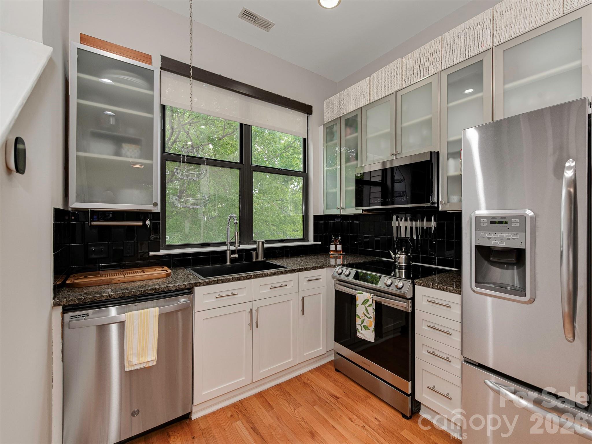 712 North Alexander Street Charlotte, NC 28202 - Photo 16 of 28