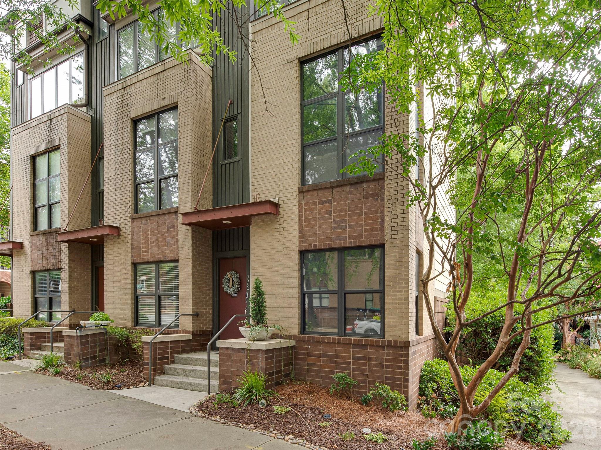 712 North Alexander Street Charlotte, NC 28202 - Photo 2 of 28