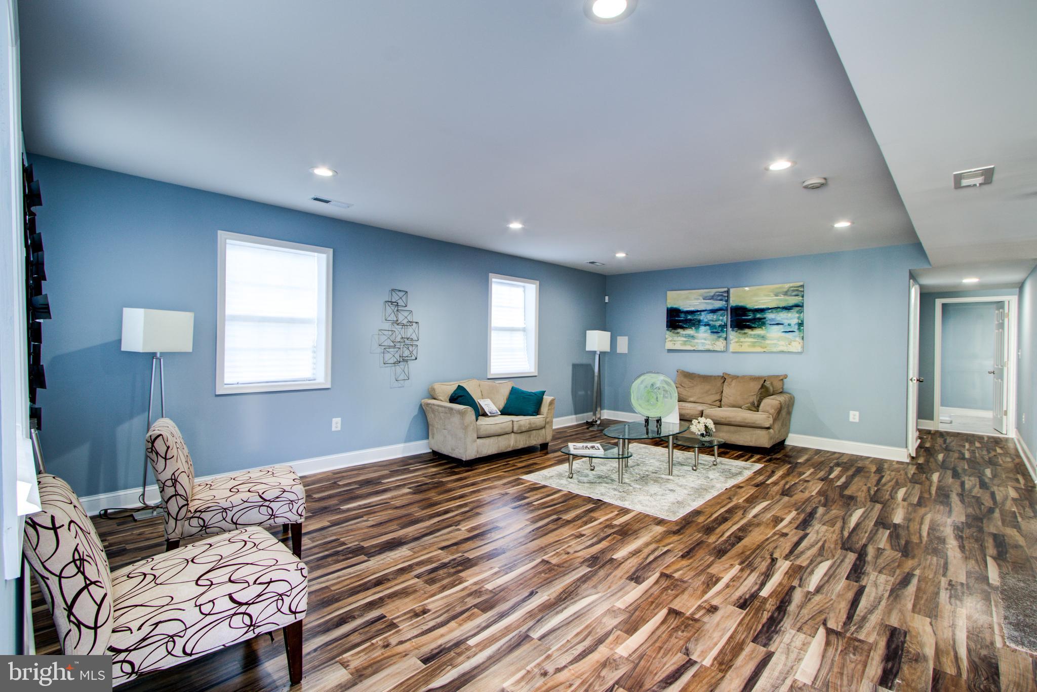6303 Field Street Capitol Heights, MD 20743 - Photo 5 of 27 Spacious entrance to home