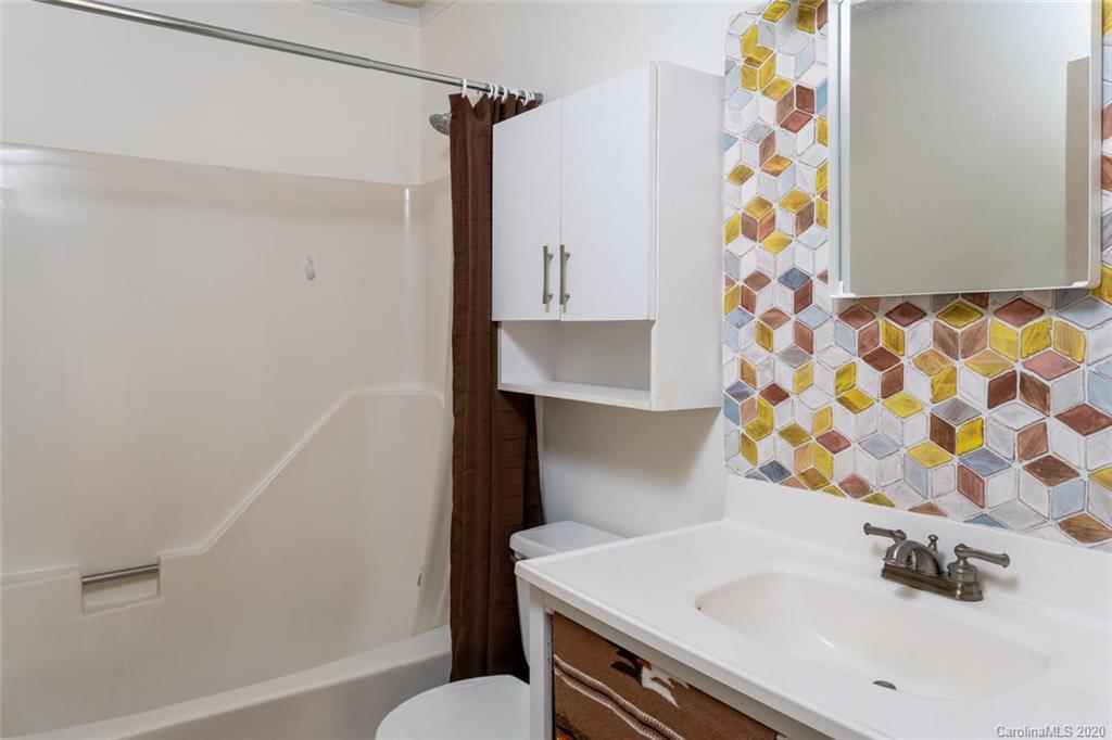 369 Frank Rector Road Marshall, NC 28753 - Photo 17 of 36 Gallery Image 17