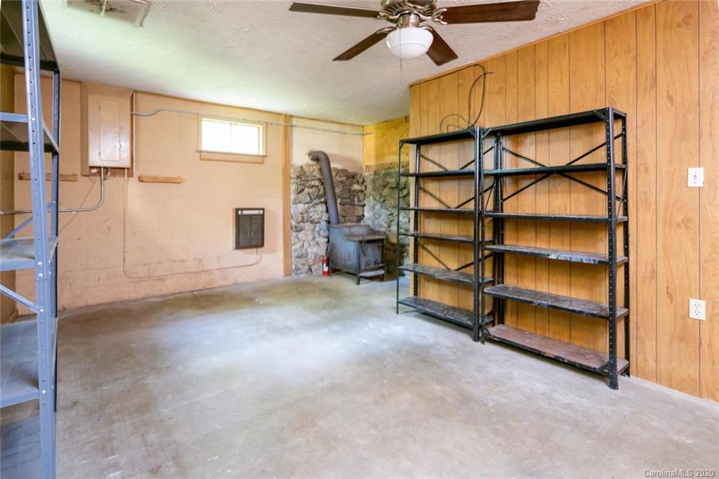 369 Frank Rector Road Marshall, NC 28753 - Photo 23 of 36 Gallery Image 23