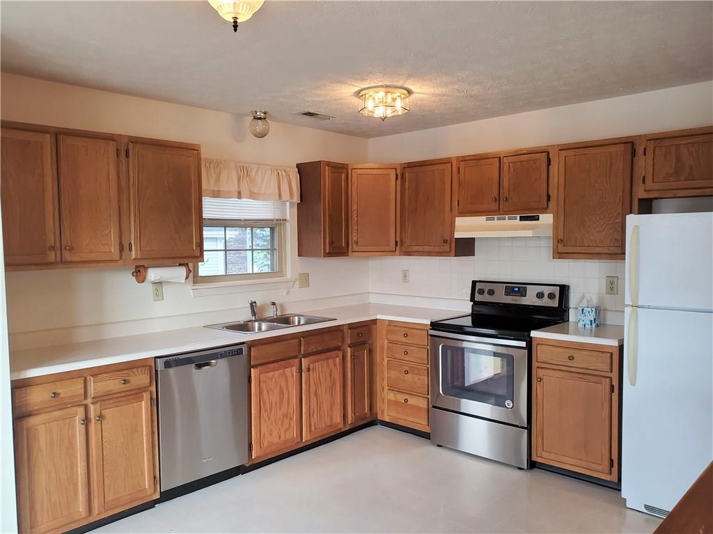 127 Rolling Ridge Road Shelbyville, IN 46176 - Photo 7 of 26